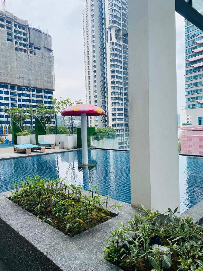 Reizz Residence By Leo Suites Kuala Lumpur Exteriör bild