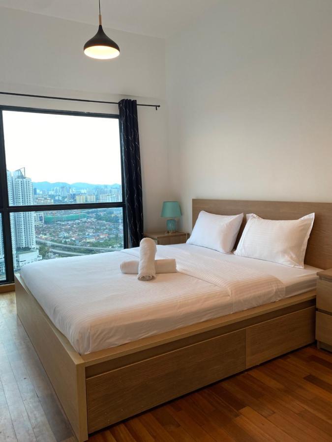 Reizz Residence By Leo Suites Kuala Lumpur Exteriör bild