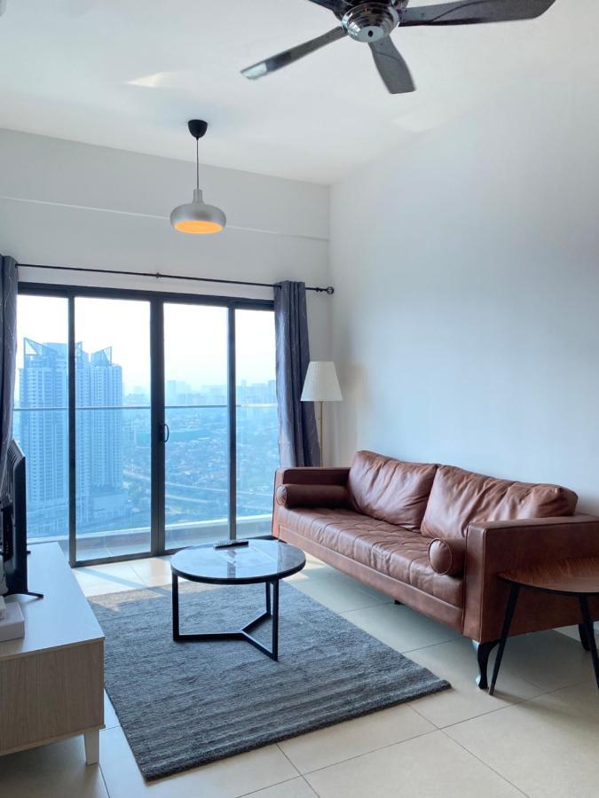 Reizz Residence By Leo Suites Kuala Lumpur Exteriör bild