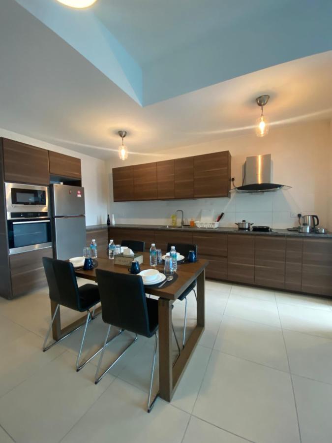 Reizz Residence By Leo Suites Kuala Lumpur Exteriör bild